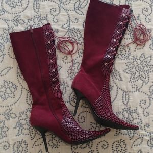Maroon 7.5 snakeskin lace up pointy toe boots